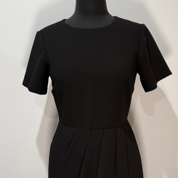 Club Monaco | Lynndayln Dress - Picture 4 of 8